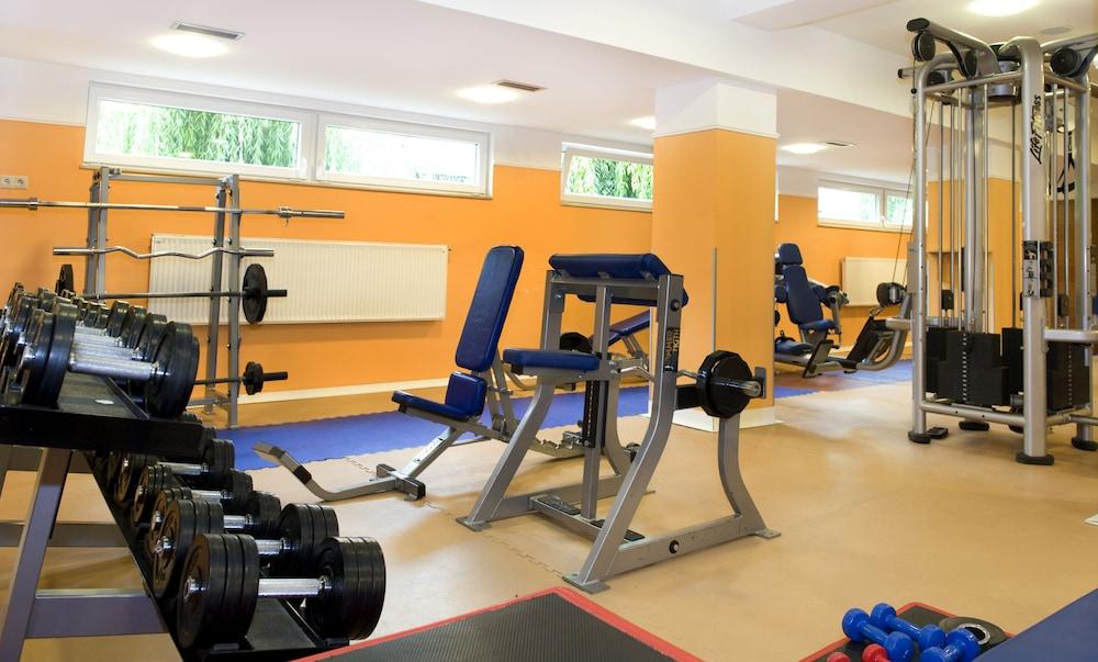 Wellness With Sauna Park מלון